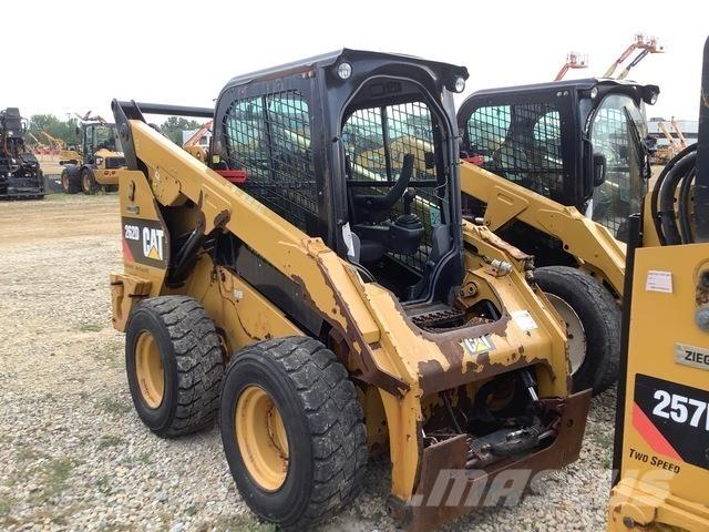 CAT 262D Skid steer mini utovarivači