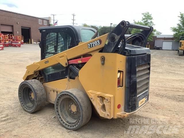 CAT 272D3 Skid steer mini utovarivači