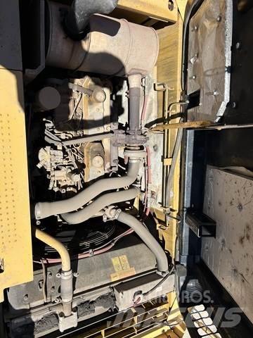 CAT 320D Bageri guseničari