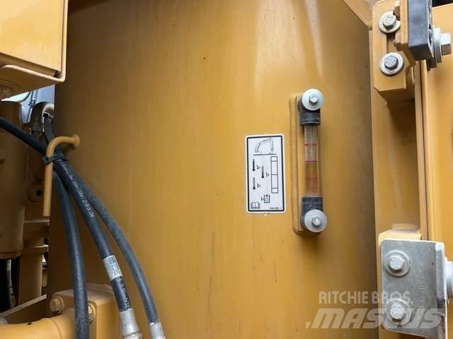 CAT 320GX Bageri guseničari
