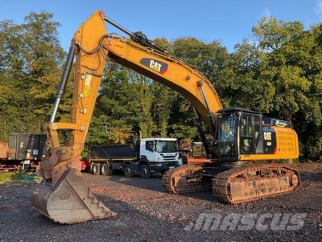 CAT 352F Bageri guseničari