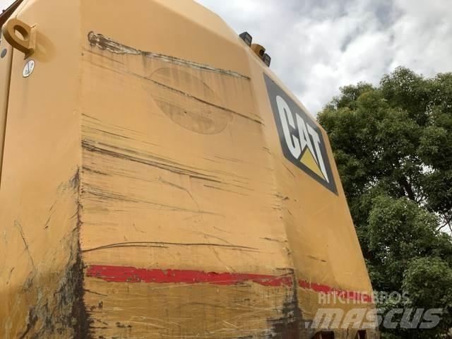 CAT 6015B Bageri guseničari