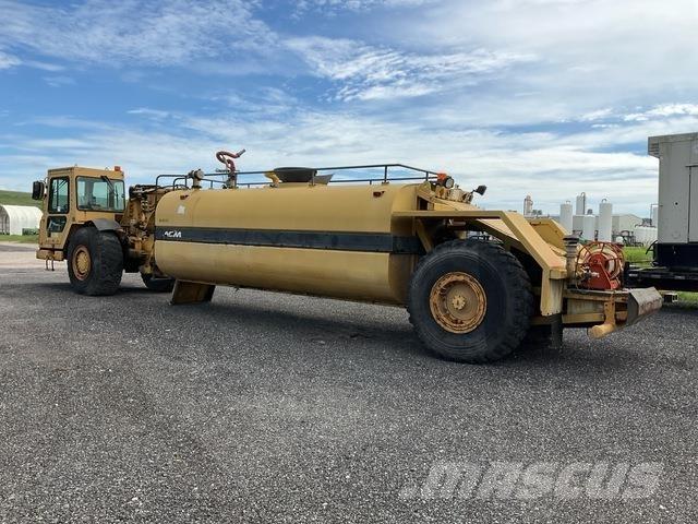 CAT 613C Kamioni za vodu
