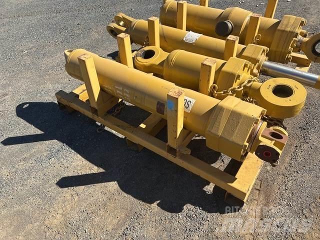 CAT 657E Ostale kargo komponente