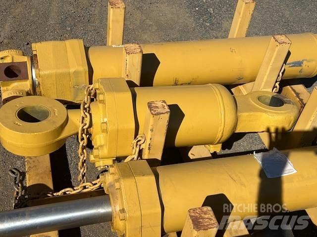 CAT 657E Ostale kargo komponente