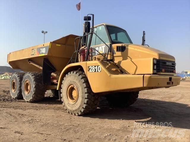 CAT 740 Zglobni damperi