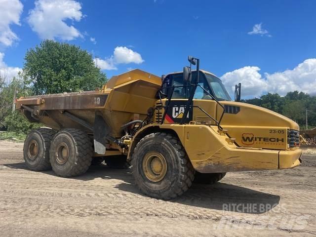 CAT 740 Zglobni damperi