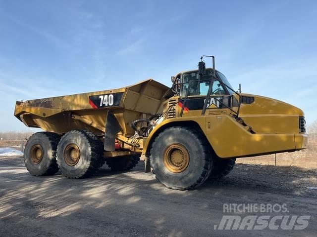 CAT 740 Zglobni damperi