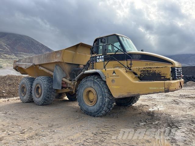 CAT 740 Zglobni damperi