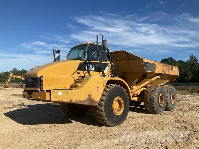 CAT 740 Zglobni damperi