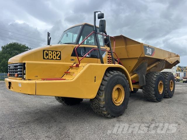 CAT 740 Zglobni damperi