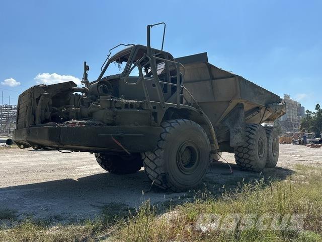 CAT 740B Zglobni damperi