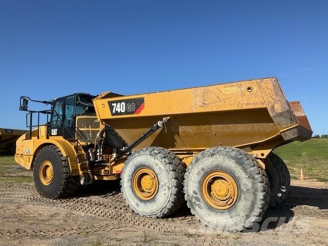 CAT 740GC Zglobni damperi