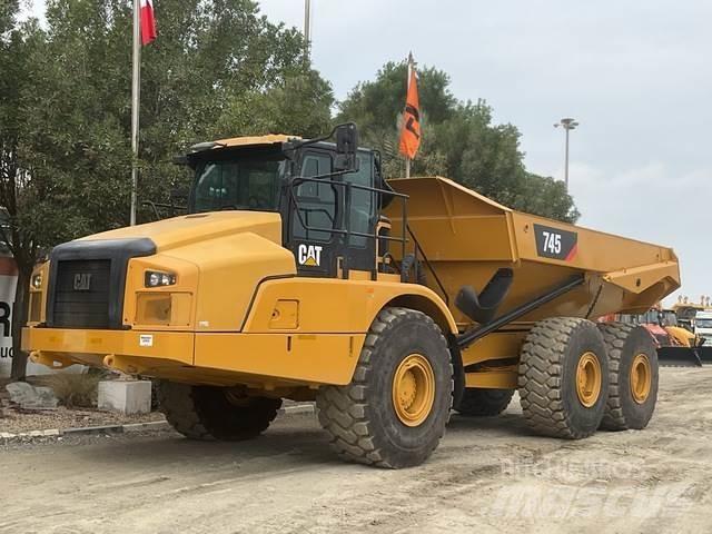CAT 745 Zglobni damperi