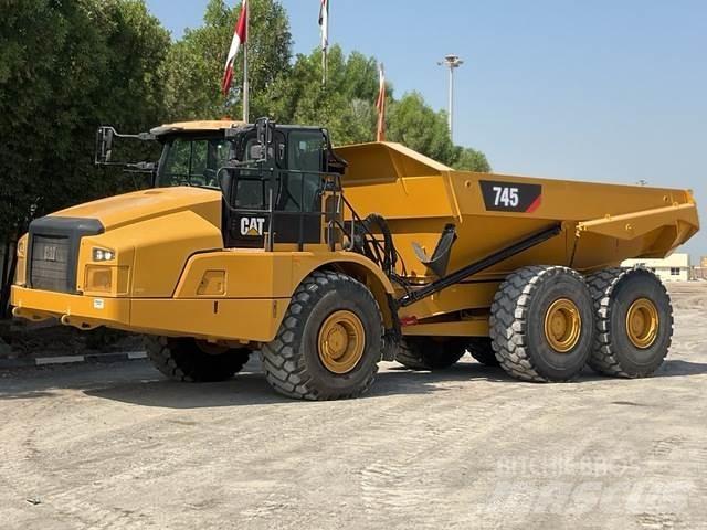 CAT 745 Zglobni damperi