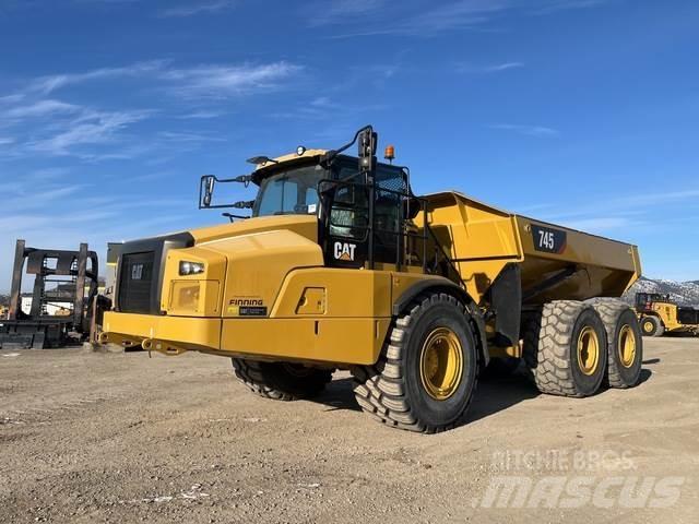 CAT 745 Zglobni damperi
