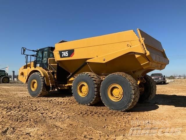 CAT 745 Zglobni damperi
