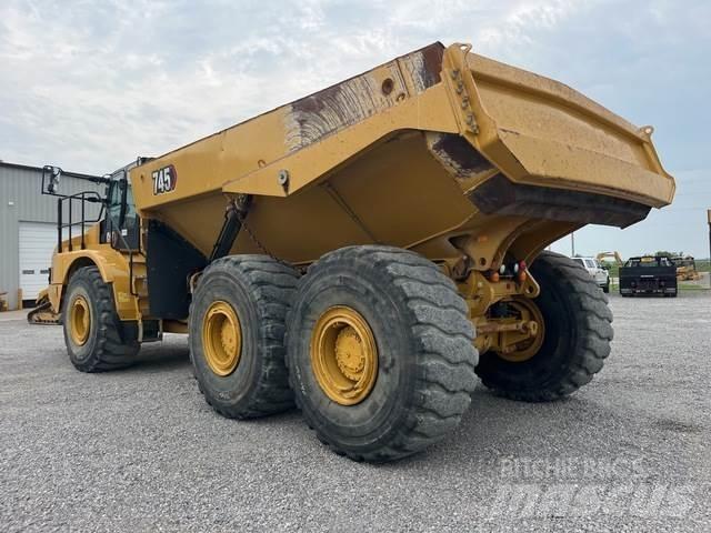 CAT 745 Zglobni damperi