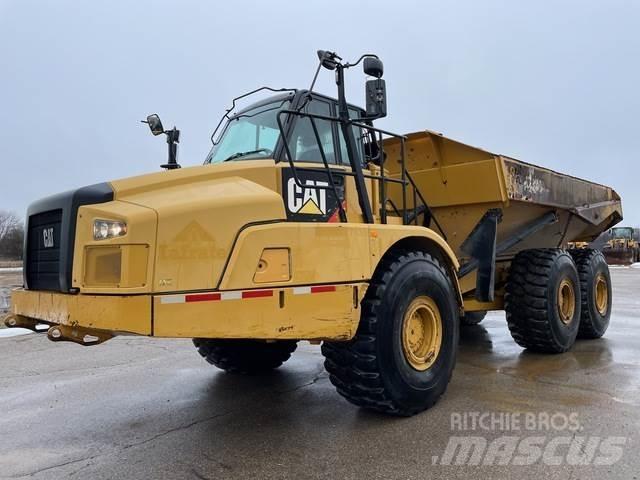 CAT 745C Zglobni damperi