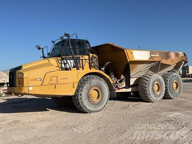 CAT 745C Zglobni damperi