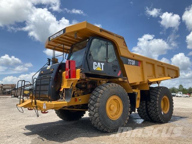 CAT 773F Zglobni damperi
