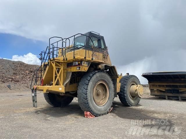 CAT 777D Zglobni damperi