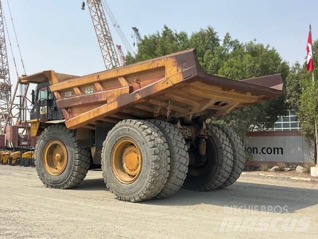 CAT 777D Zglobni damperi
