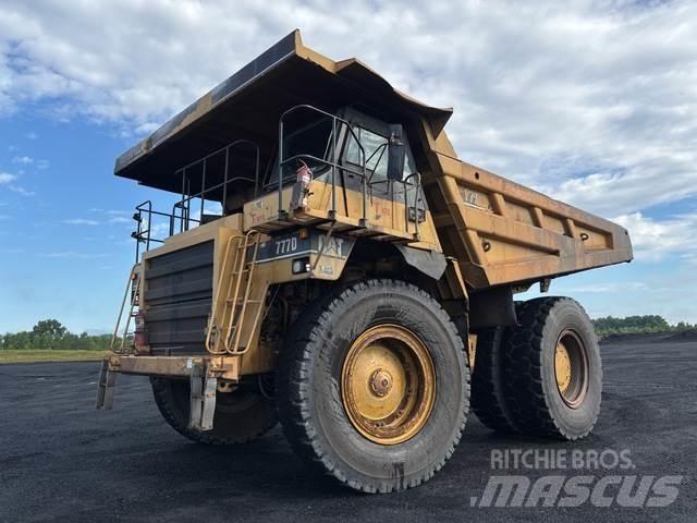 CAT 777D Zglobni damperi