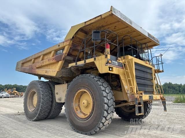 CAT 777D Zglobni damperi