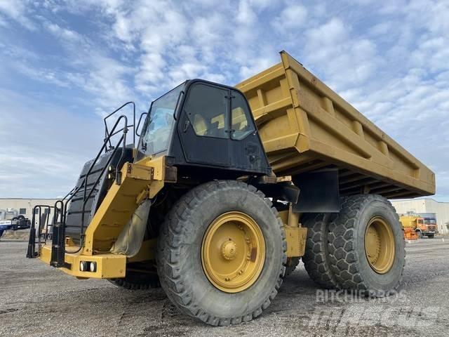 CAT 777F Zglobni damperi