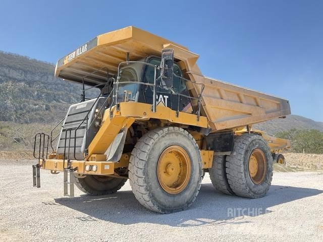 CAT 777F Zglobni damperi