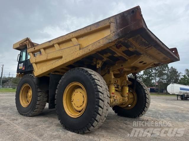 CAT 777G Zglobni damperi