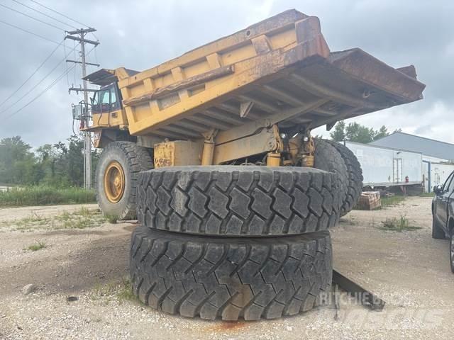 CAT 785C Zglobni damperi