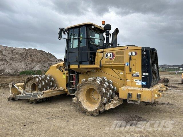 CAT 815 Nabijači zemlje