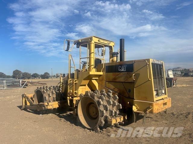 CAT 815B Nabijači zemlje