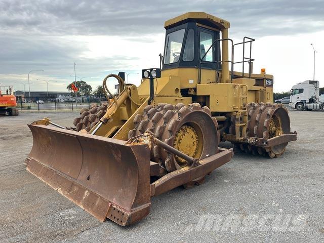 CAT 825C Nabijači zemlje