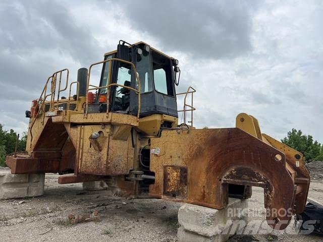 CAT 836G Nabijači zemlje