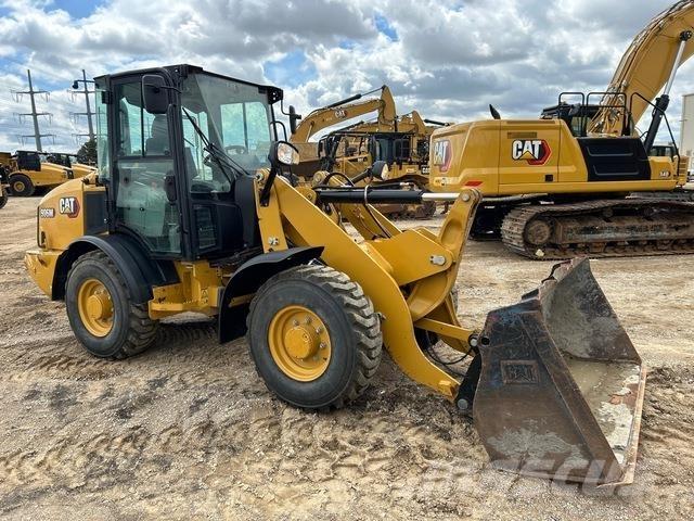 CAT 906M Utovarivači na točkove