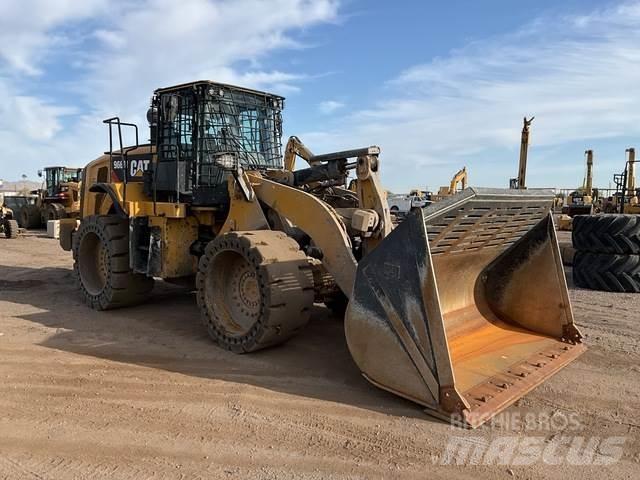 CAT 966M Utovarivači na točkove