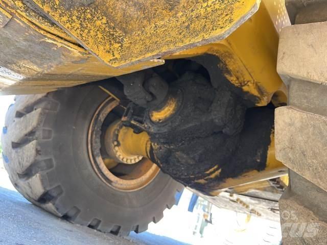 CAT 988G Utovarivači na točkove