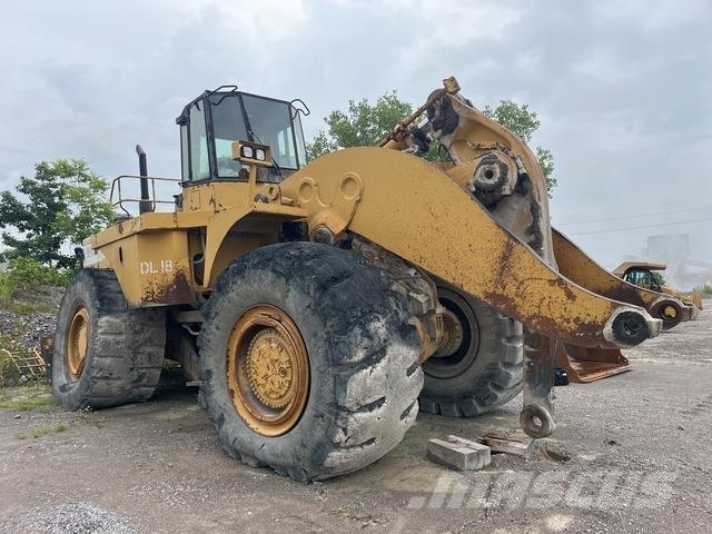 CAT 990 Utovarivači na točkove