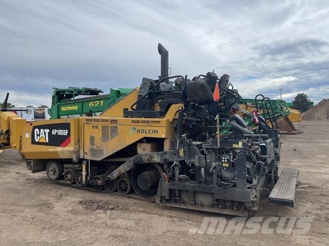 CAT AP1055F Asfaltni finišeri