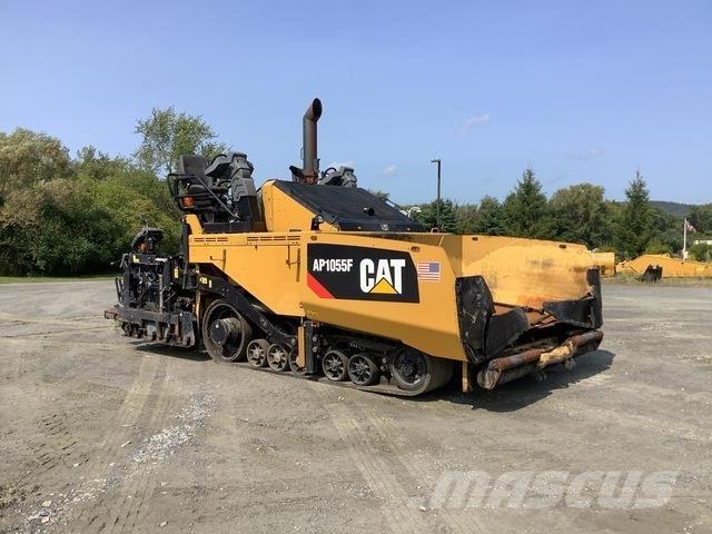 CAT AP1055F Asfaltni finišeri