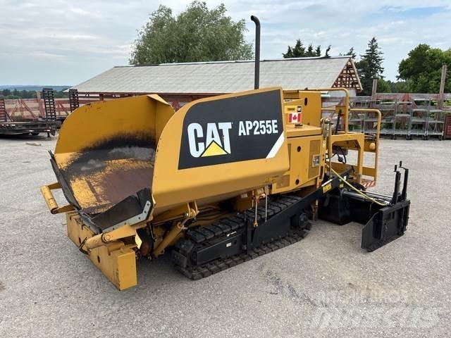 CAT AP255E Asfaltni finišeri