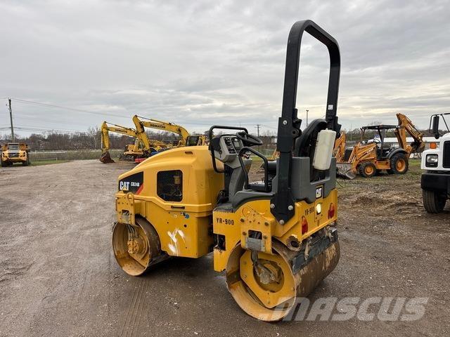 CAT CB24B Valjci sa duplim bubnjem