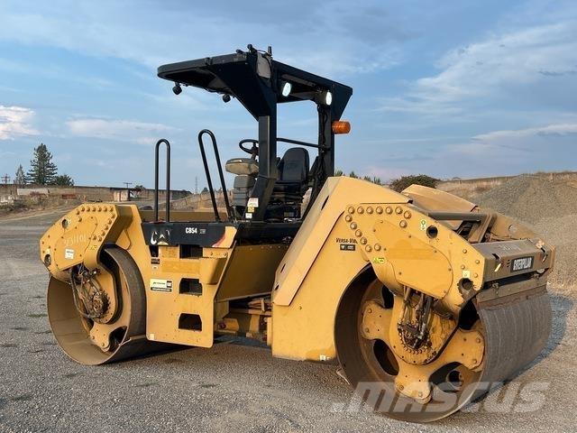 CAT CB54 XW Valjci sa duplim bubnjem