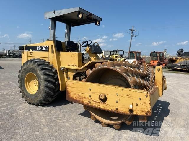 CAT CP-563C Valjci sa jednim bubnjem