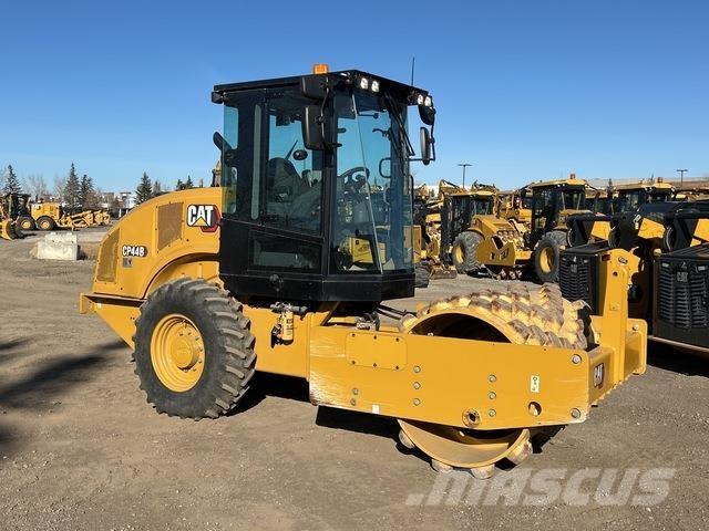 CAT CP44B Valjci sa jednim bubnjem