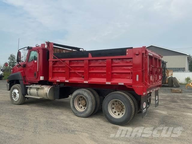 CAT CT660S Kiperi kamioni