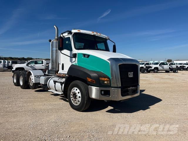 CAT CT660S Tegljači